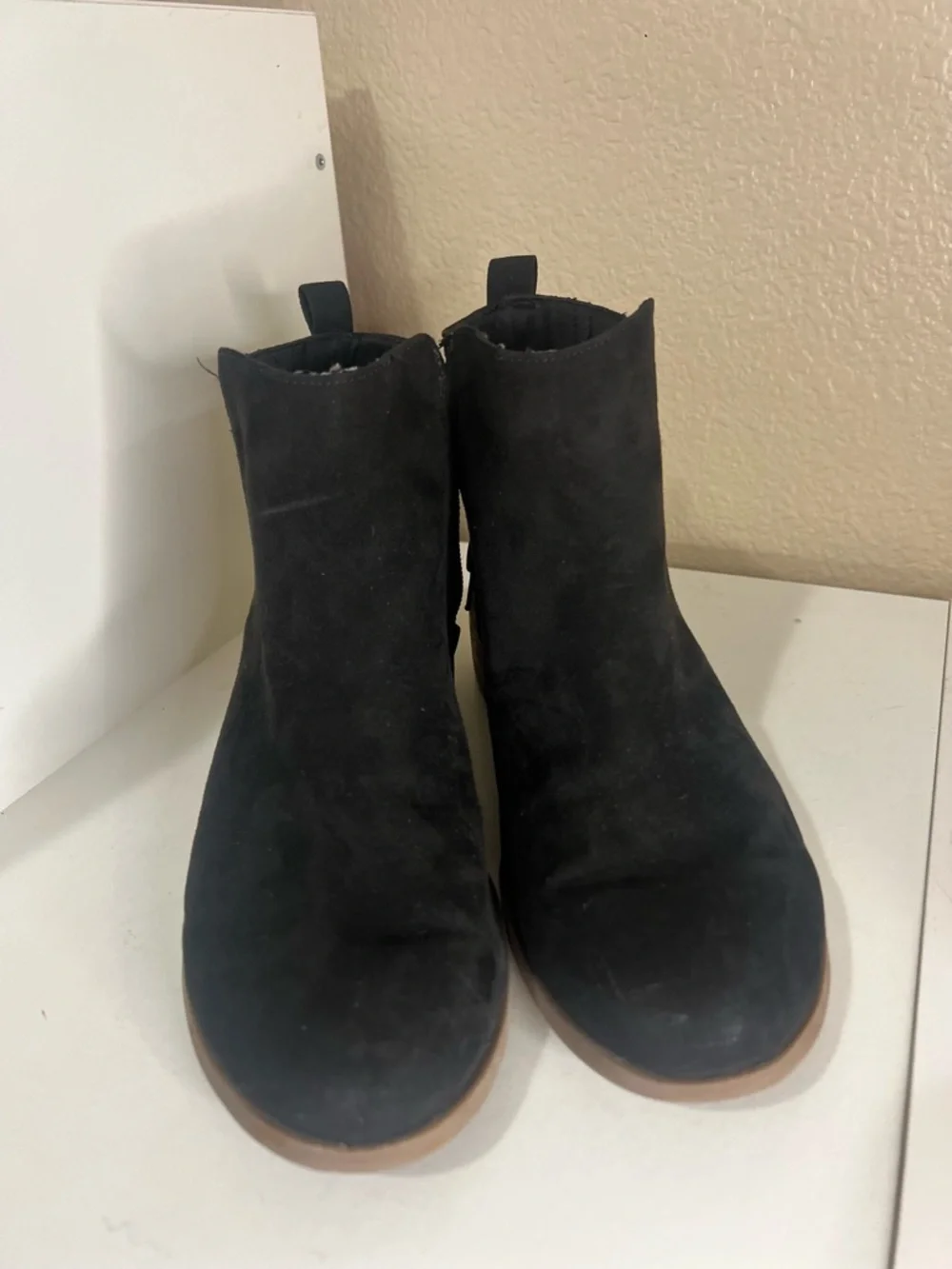 Wonder Nation Girls Black Faux Suede Chelsea Ankle Boots Size 6 Zip Up